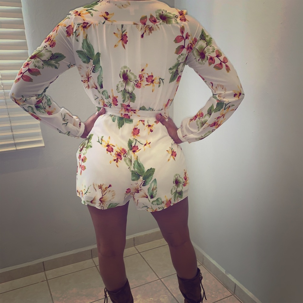 Romper - Picture 3 of 4